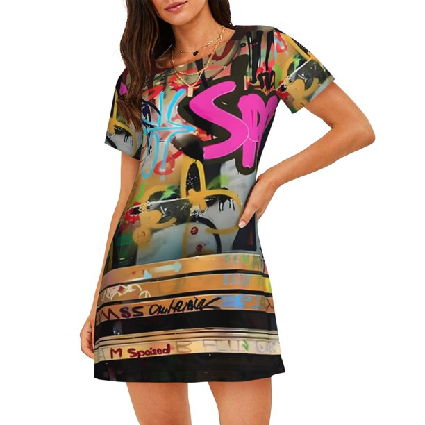 Balery Graffiti Lamp Urban Scene Camisón de manga corta con cuello redondo para mujer, cómodo y elegante.