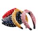 thumbnail image 2 of Banda de Terciopelo con Perlas para Mujer, Accesorio Elegante para el Cabello, Diseño Retorcido, Perlas Blancas, Ideal para Fiestas y Eventos Especiales., 2 of 6