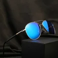 thumbnail image 4 of Gafas de sol polarizadas de piloto de lujo para hombres y mujeres, gafas de sol Retro para conducir, pescar, diseñador de marca, gafas de sol de Metal para hombres, UV400, 4 of 4