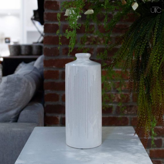 Zerith Vertical Line Design Ceramic Vase