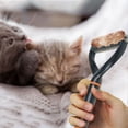 thumbnail image 4 of Cepillo suave y pequeño para el aseo, para eliminar el pelo muerto y el exceso de pelo; peine ligero para gatos y perros; cepillo alisador de fácil limpieza para uso doméstico, 4 of 7
