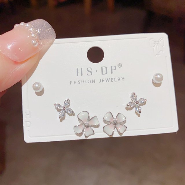 Pendientes cortos con microincrustaciones de circonitas y aguja de plata S925, pendientes de pelo corto, pendientes elegantes japoneses y coreanos de tres piezas, sencillos y combinables para mujer