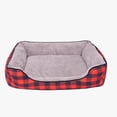 thumbnail image 1 of Cama Para Perro Wow Pets Franela Roja, 1 of 2