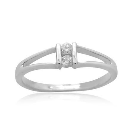 10K White Gold 0.08 CTTW Diamond Fashion Ring