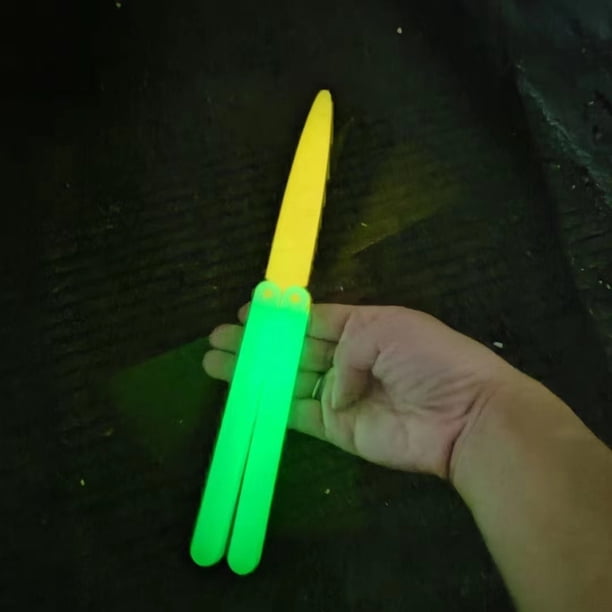 Cuchillo de rábano de juguete súper grande luminoso 3D gravedad cuchillo de rábano anti-luminoso Cuchillo de rábano pequeño cuchillo de zanahoria