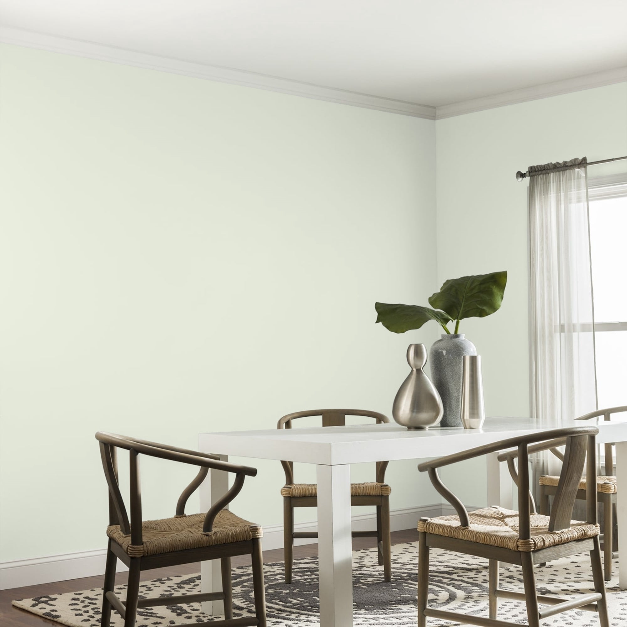 Glidden One Coat Milkweed / Green Eggshell Interior Paint with Primer, 1 Gallon