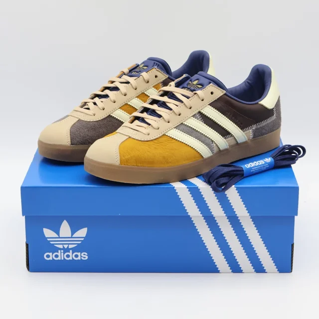 II0002 atmos Adi-das Gazelle 85 Tsugihagi Patchwork Beige Indigo Beige (Men's)