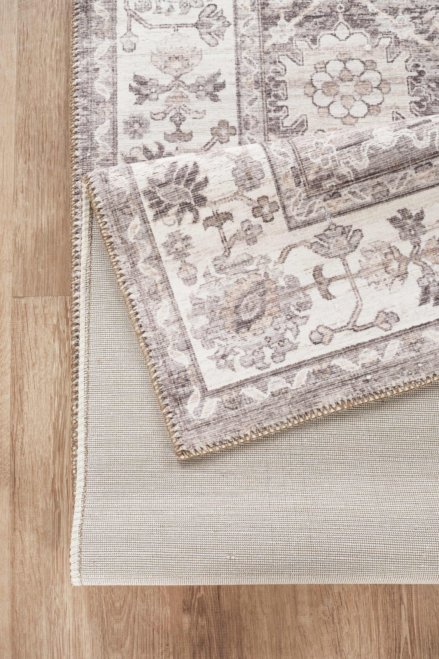 36x24 Scatter Rug Stylish Accent Rug Soft Durable Cotton Polyester Blend Fringed Edges Handmade Look Versatile for Living Room Bedroom Entryway Home Decor