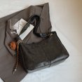 thumbnail image 3 of Bolso Hombro 1, 3 of 9