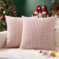 thumbnail image 1 of Juego de 2 fundas de almohada YCOLL Christmas de 50 x 50 cm, color rojo y crema, 1 of 7