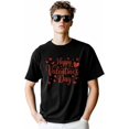thumbnail image 1 of Camisetas para hombre, camiseta de algodón con cuello redondo y corazones rojos, manga corta para hombre, con texto "Feliz Día de San Valentín, corazón romántico"., 1 of 8