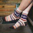 thumbnail image 2 of Calcetines térmicos KAIYANG para mujer 3 pares lana gruesos y cálidos 36-39, 2 of 5