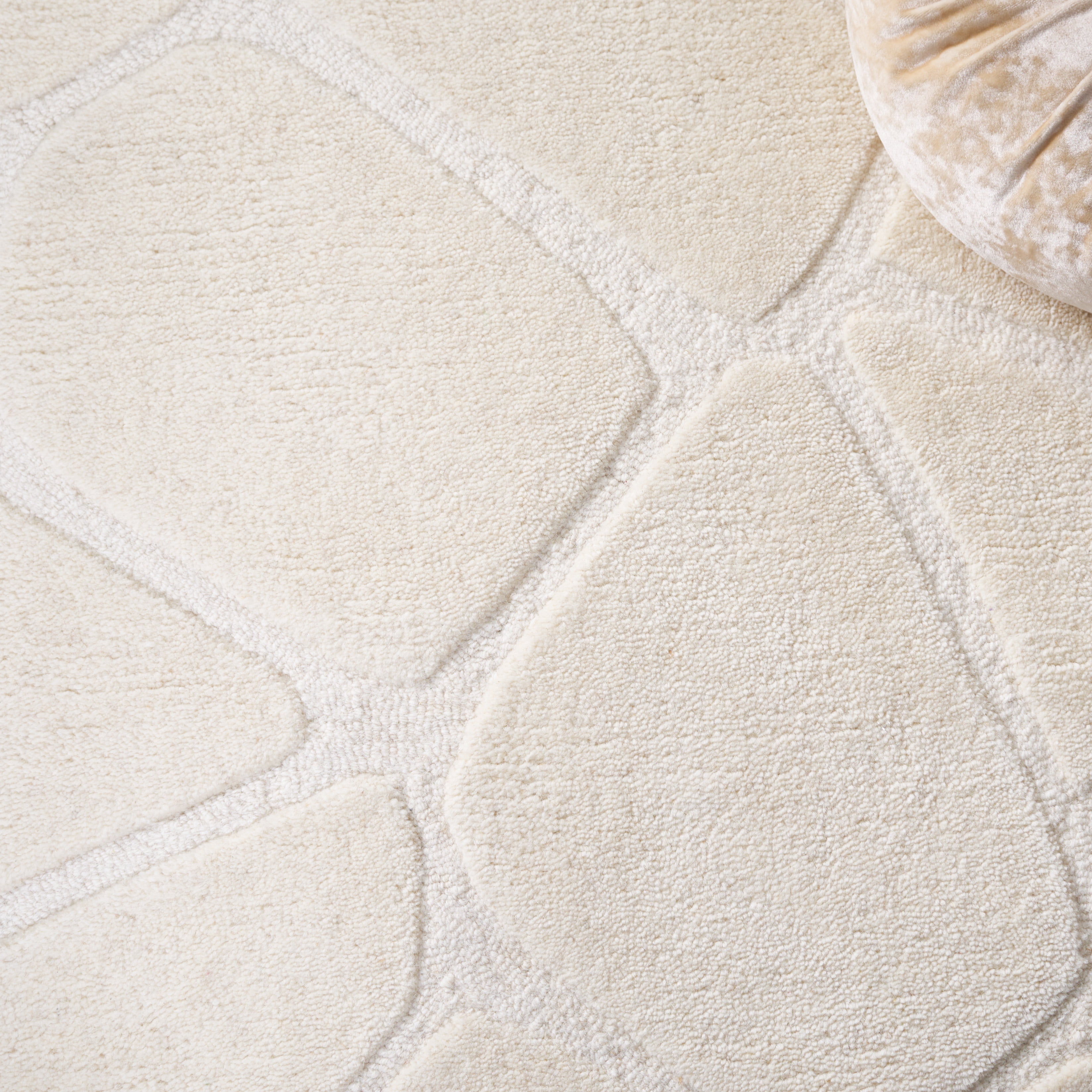SAFAVIEH Fifth Avenue Gale Geometric Area Rug, Ivory, 5' x 8'