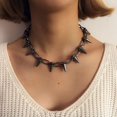 thumbnail image 2 of Joyería de aleación de estilo europeo y americano, collar vintage con personalidad exagerada, collar con remaches punk, collar de bala, cadena de clavícula para mujer, 2 of 6
