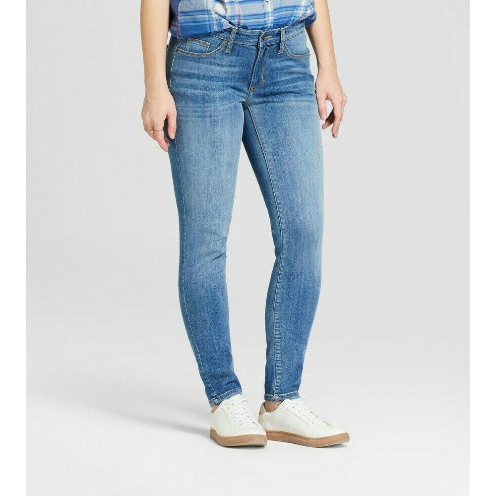 Universal Thread Women's MidRise Curvy Skinny Blue Jeans Medium Wash