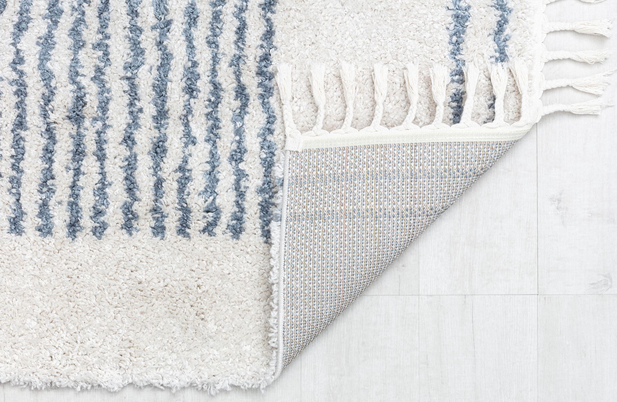 Rugs America BT35B Ice Frost Stripe Shag White Area Rug, 2'6" x 4'