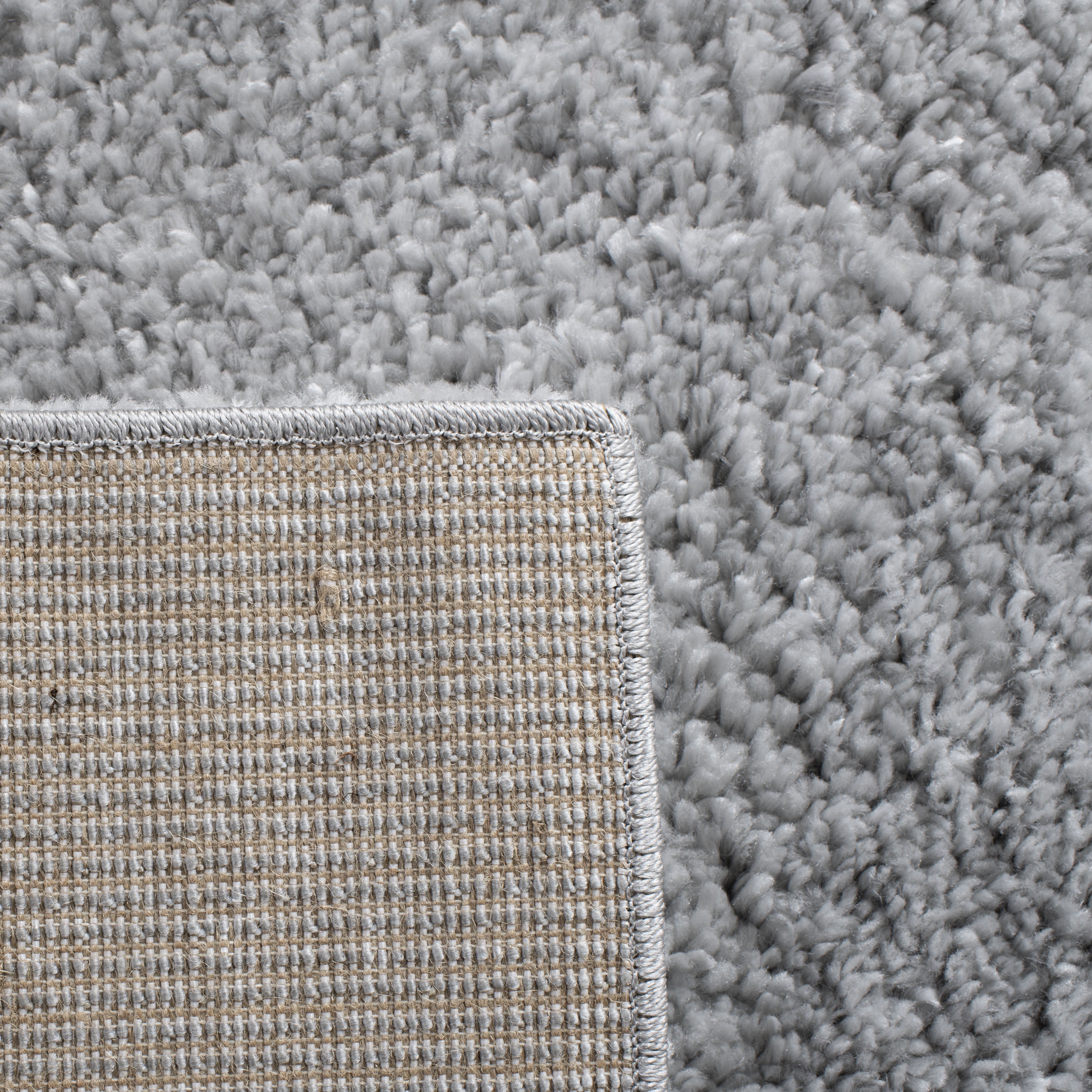 SAFAVIEH August Carlene Solid Plush Shag Runner Rug, Silver, 2'3" x 14' - Modern Design, Silver, Non-Shedding & Easy Cleaning, Ultra Plush Thick Pile, Ideal for Living Room, Bedroom