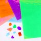 thumbnail image 4 of Calcomanías para uñas con efecto luminiscente, diseño de escamas de sirena, colores vibrantes y brillo deslumbrante. Fácil de aplicar sin pegamento, ideal para decoración de uñas., 4 of 7