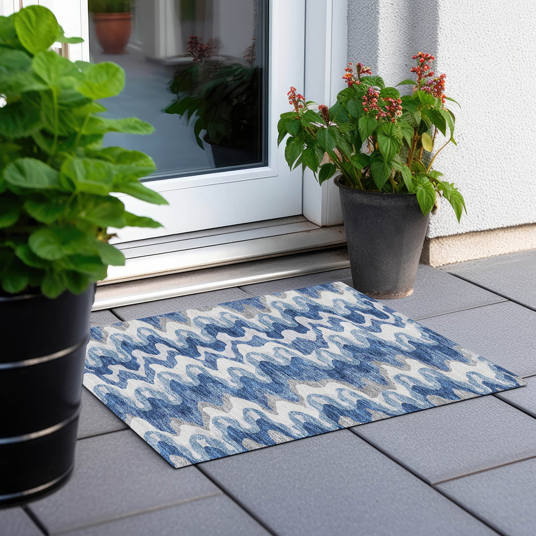 Addison Rugs Chantille Indoor/Outdoor Transitional Waves Blue Washable Rectangle Rug, 1'8" x 2'6"