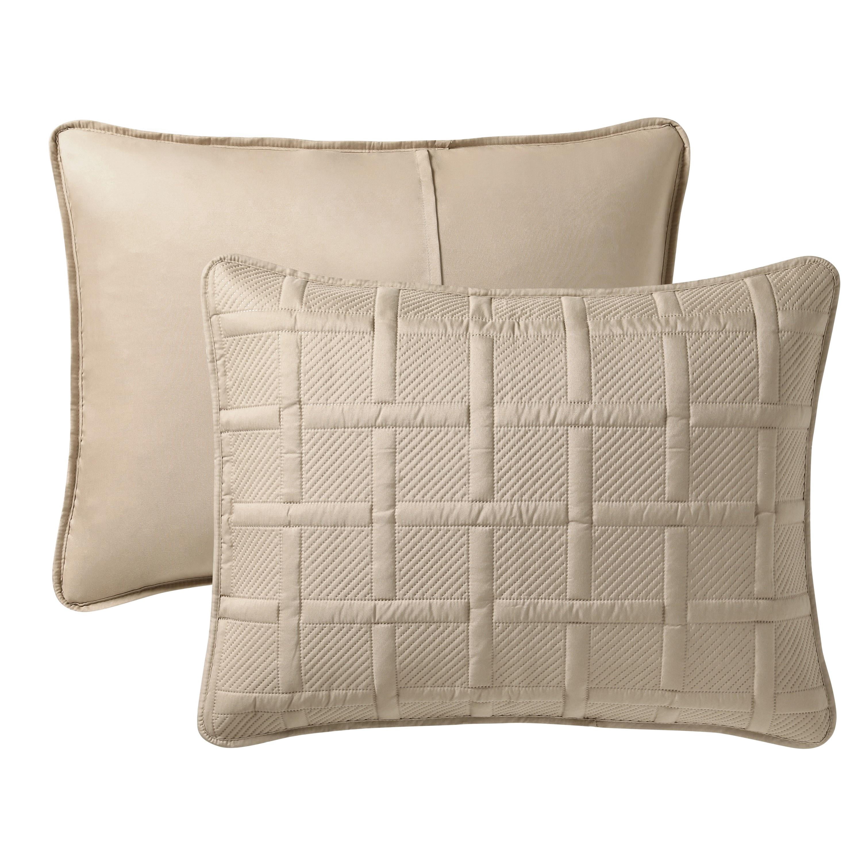 VCNY Home Square 3-Piece Taupe Textured Grid Pinsonic Quilt Set, Full/Queen, Adult, Unisex