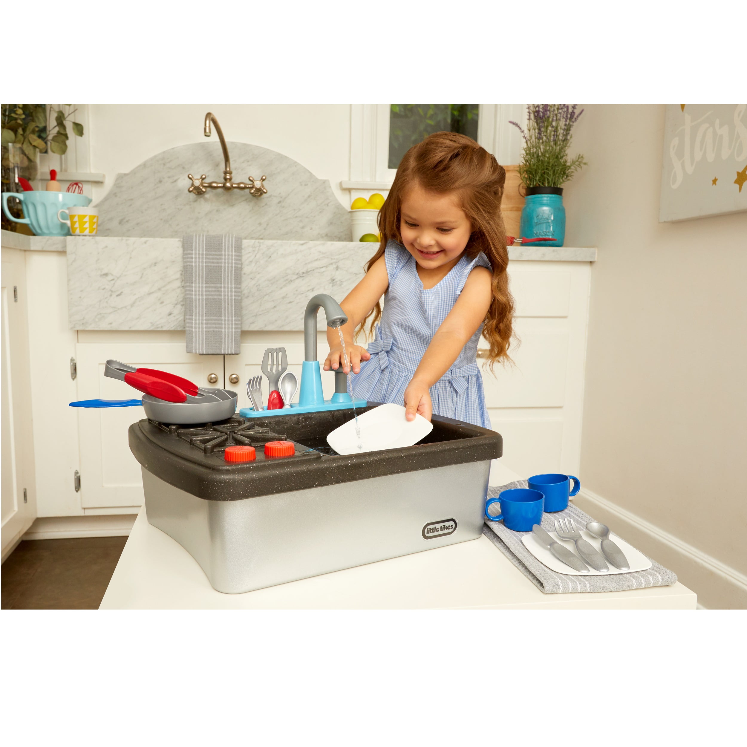 Best Buy: Little Tikes First Oven Realistic Pretend Play Appliance