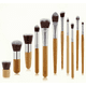 thumbnail image 2 of Set de brochas de maquillaje para la aplicación de polvos y líquidos en el rostro con mango ergonómico para todo tipo de pieles, 2 of 7