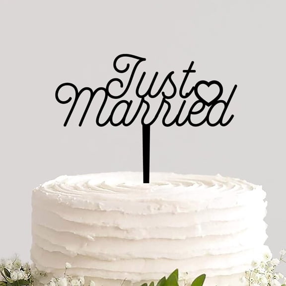 Acrylic Personalized Wedding Cake Topper Just Married Monogram Custom Bride Groom Initials Names Engraved Black Cake Topper for Wedding Engagement Party Wedding Decoration Cake Decoration