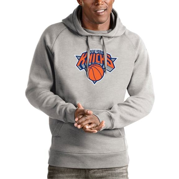 Men's Antigua Heather Gray New York Knicks Team Logo Victory Pullover Hoodie