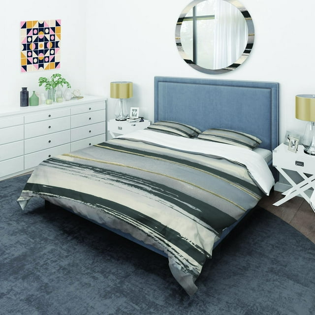 Designart 'Glamorous Morning Fog III' Glam Bedding Set - Duvet Cover & Shams