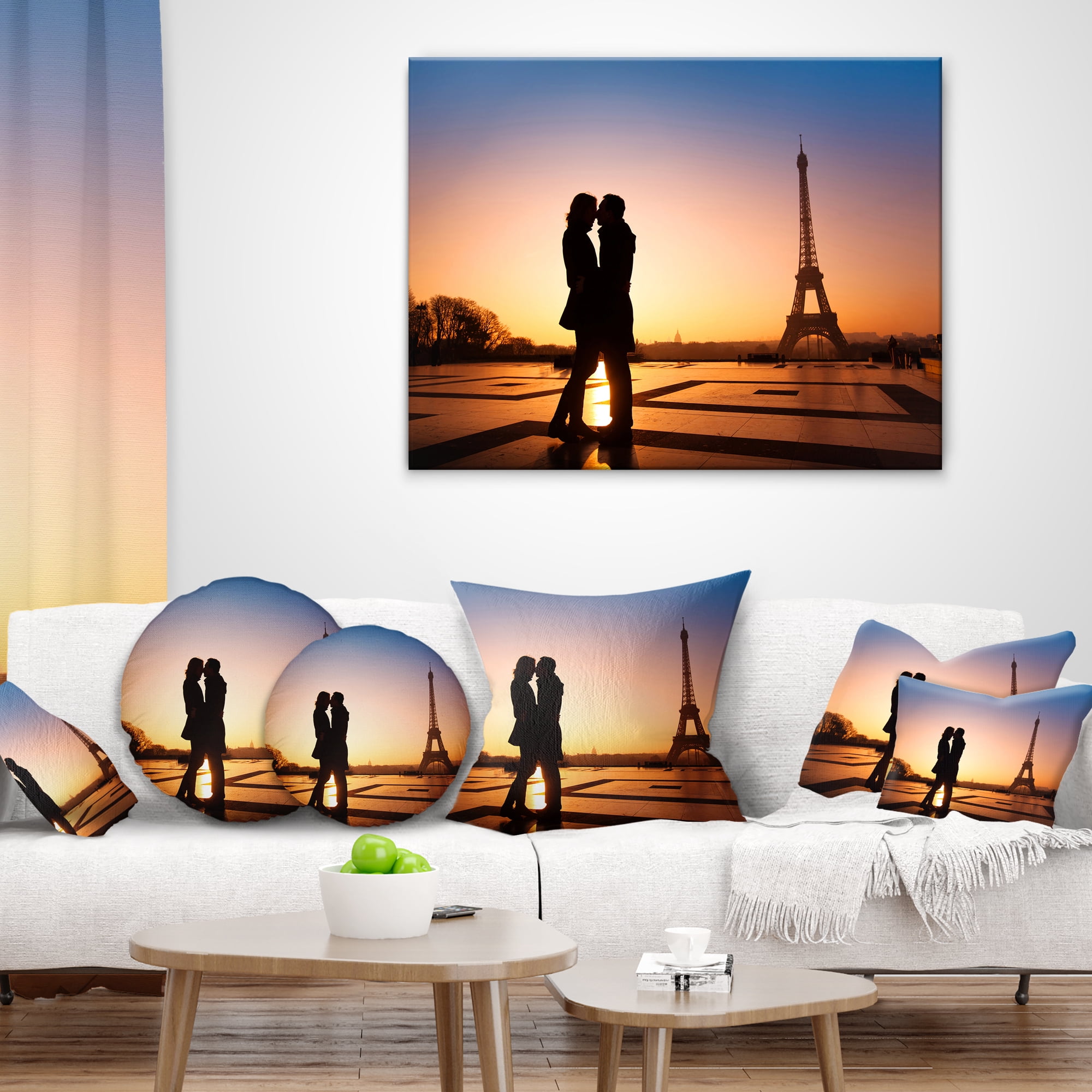 Designart Eiffel with Kissing Couple - Landscape Photo Throw Pillow - 16x16