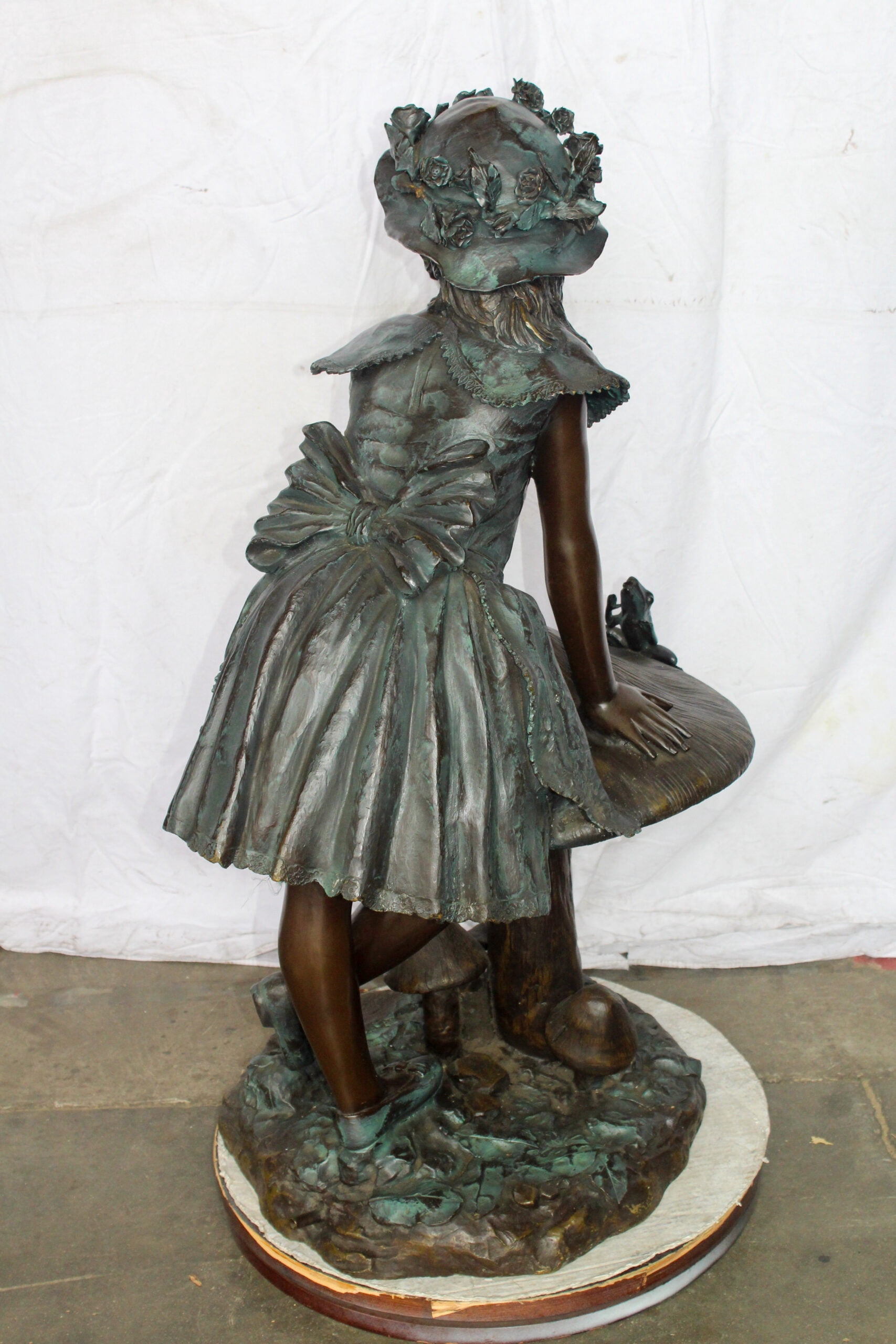 Nifao Elegant Girl Standing by a Frog on a Mushroom 31" x 20" x 43"H – Outdoor Bronze Fountain, Garden Water Feature, 31"L x 20"W x 43"H