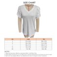 thumbnail image 3 of Camiseta informal de verano con cuello en V y mangas cortas abombadas con ribete plisado para mujer Blanco L, 3 of 3