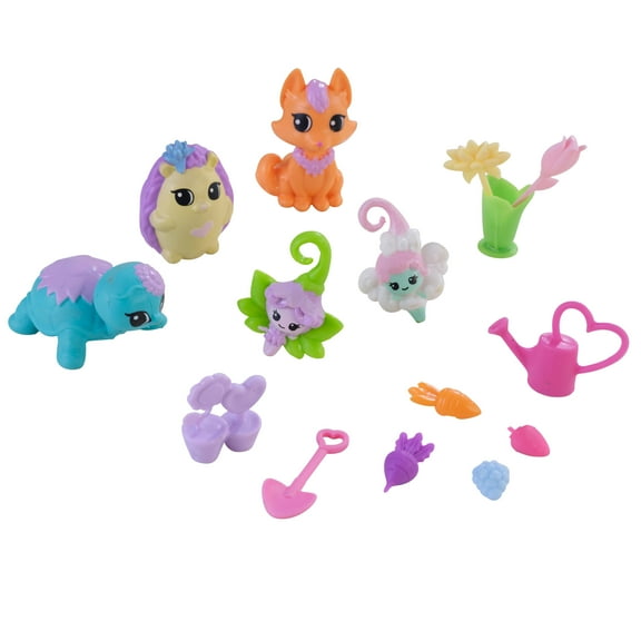KidKraft Lil' Green World Earth Helpers Figures, 15 Pieces