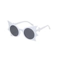 thumbnail image 2 of Gafas de sol con forma de murciélago, protección solar, estilo hip hop, estilo europeo, para mujer. Estilo F, 2 of 6