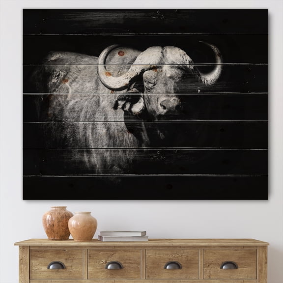 Designart 'Black and White Portrait Of Buffalo I' Farmhouse Print on Natural Pine Wood