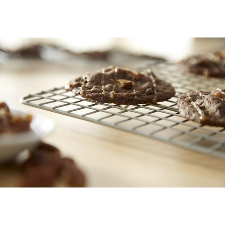 USA Pan Extra Large Baking Cooling Rack Aluminized Steel 19.75 x 13.625 X 0.5 inches