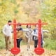 thumbnail image 4 of KAKOWELY Juego inflable interactivo de salto y lanzamiento deportivo para fiestas al aire libre con una divertida pértiga de salto alto para niños y adultos., 4 of 5