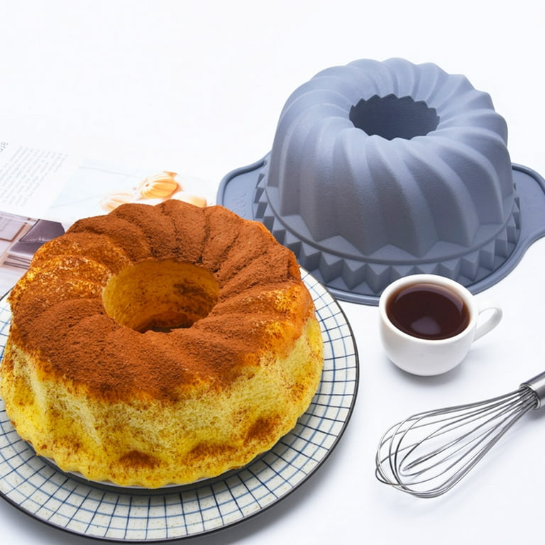 Bobasndm Silicone Cake Pan 10 Inch- Non-stick Fluted Cake Pan with Handle,  Tube Cake Pan Silicone Baking Molds for Jello, Gelatin, Pound Cake