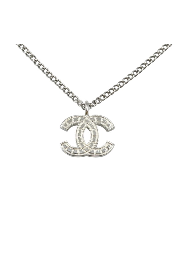 Pre-Owned Chanel Coco Mark Metal Necklace in Silver Hardware for Women (Good)