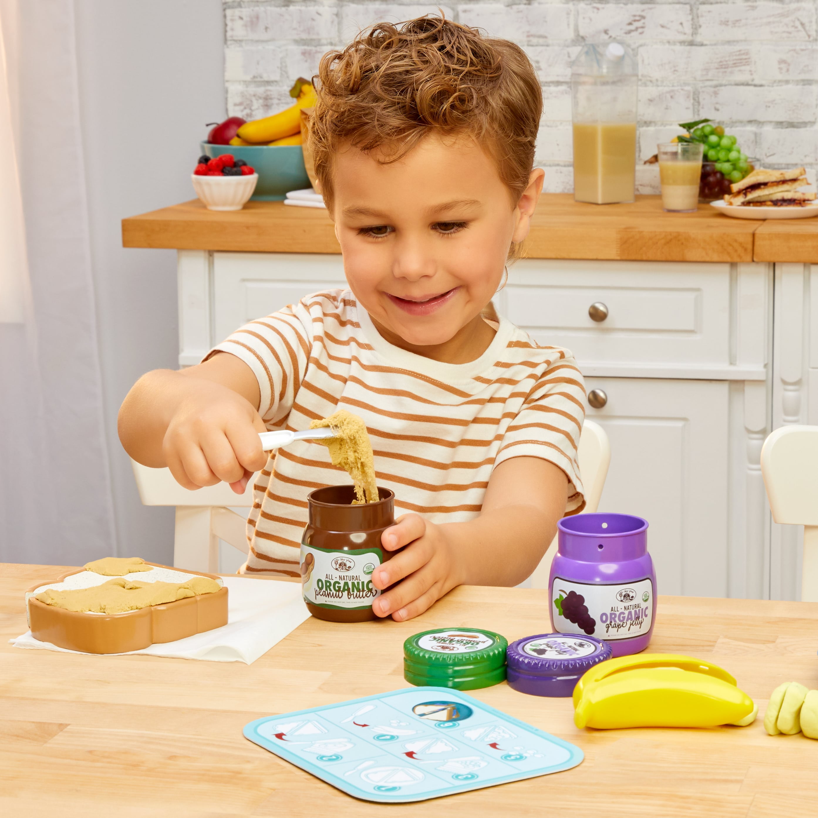 Little Tikes Creative Chef Peanut Butter & Jelly Kit with Make-It Mix Play Sand, 10 Accessories, Realistic Pretend Play Sandwich Maker, Boys, Girls, Ages 3+