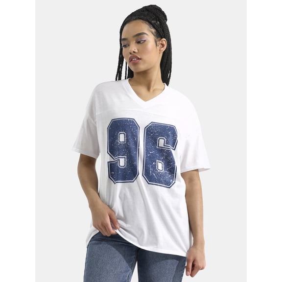 No Boundaries Oversized V Neck Graphic Tee with Short Sleeves, Women's
