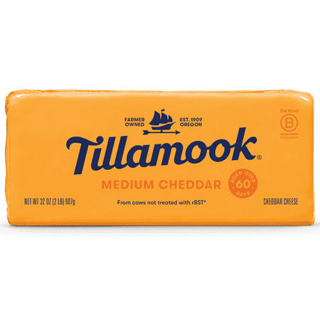 Tillamook Medium Cheddar Cheese Loaf, 32 oz (Aged 60 Days)