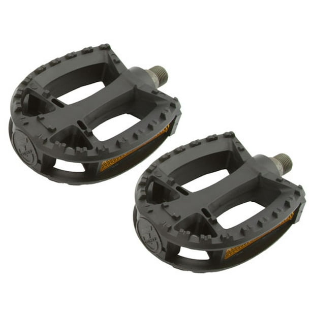 black bicycle pedals