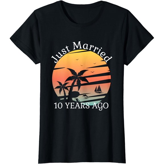 Tenth Wedding Anniversary Cruise Just Married 10 Years T-Shirt