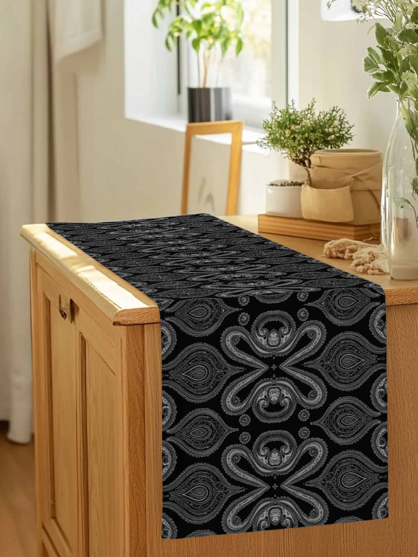 Traditional Paisley Vintage Flower Table Runner 90 Inches Long, Oriental Themed Pattern Table Runners Tabletop Scarf Kitchen Dining Tables Decoration for Home Party Indoor Outdoor