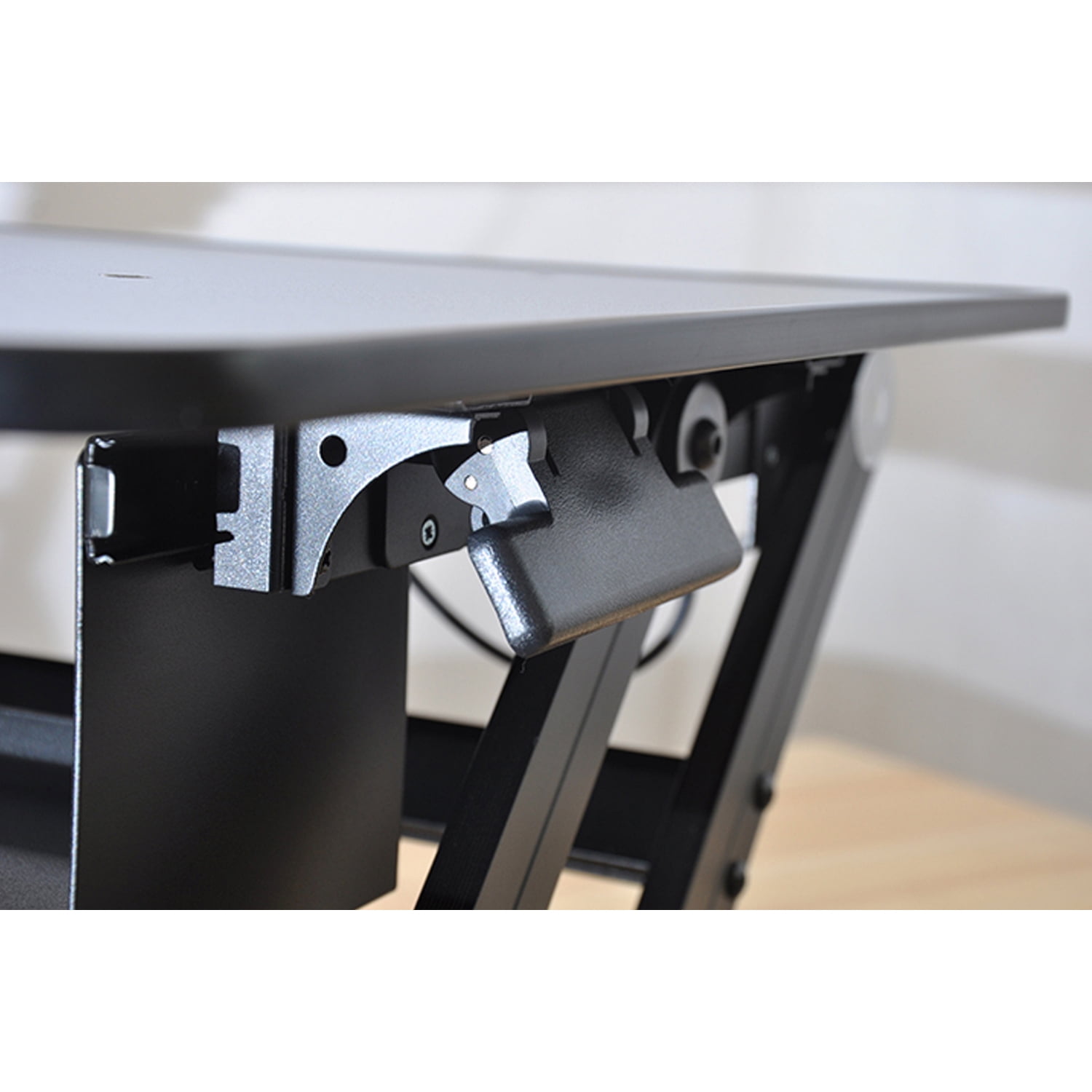 Rocelco 37.5" Deluxe Height Adjustable Standing Desk Converter in Black