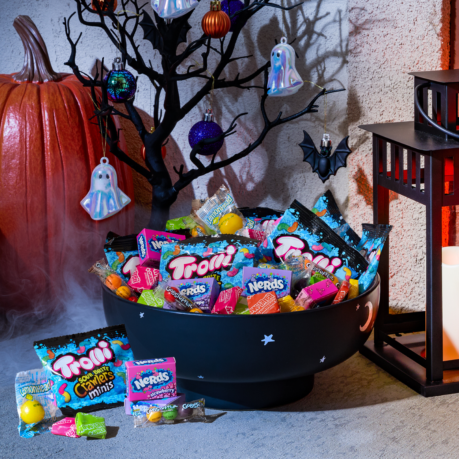 Halloween Classic Fun Trick-or-Treat Assortment with Nerds, Trolli, Now and Later, Lemonhead, Gobstoppers, 260 Pieces, Halloween Candy, 69.3 Ounces, Variety Bag
