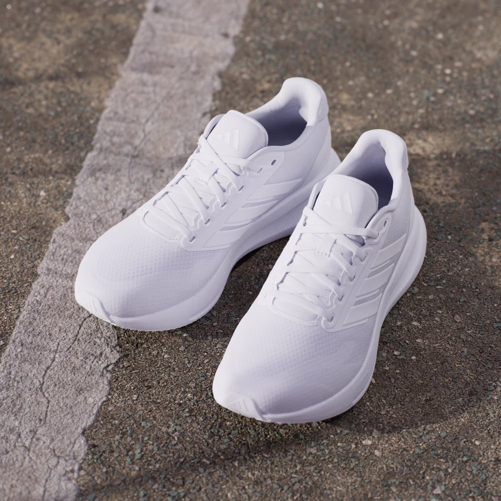 thumbnail image 3 of TENIS ADIDAS RUNFALCON 5 BLANCOS PARA HOMBRE, 3 of 5