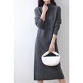 thumbnail image 1 of Falda larga de estilo elegante para viajeros, otoño e invierno, de color sólido, tejido con hilo, cuello alto medio, vestido de punto suave intelectual, 1 of 5