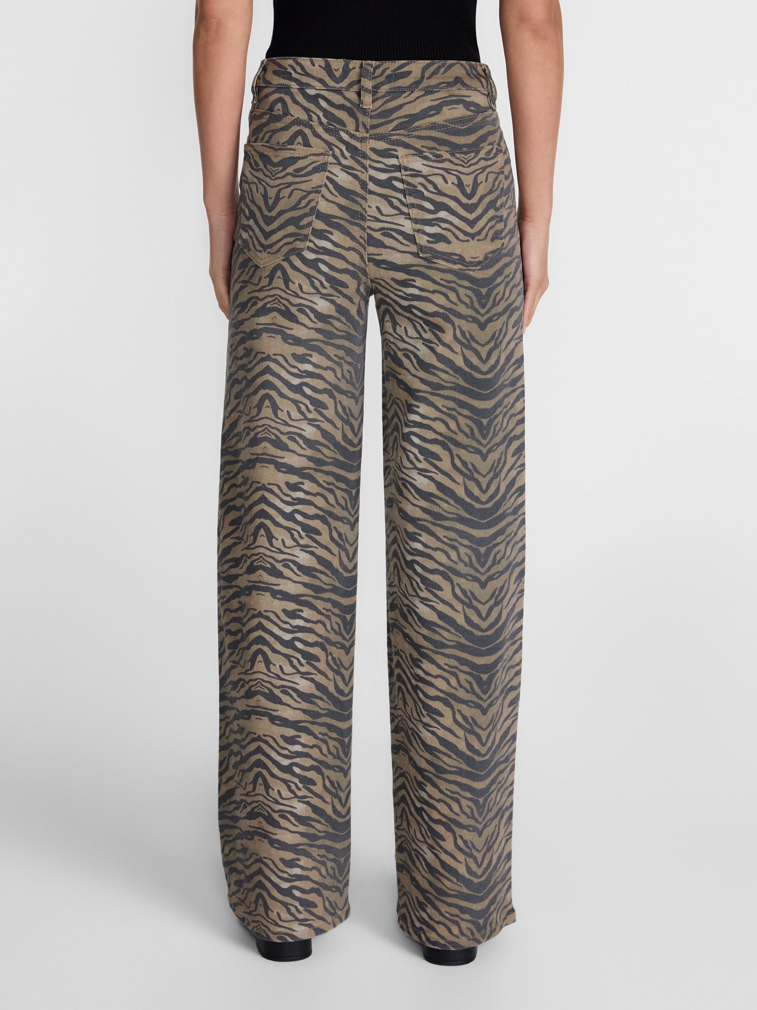 Madden NYC Women's Zebra Print 90's Jeans, 32" Inseam, Sizes 00-18